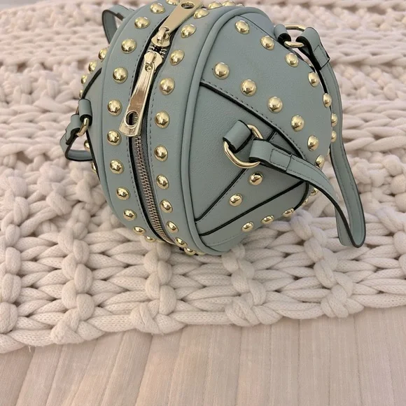 Ball studded handbag - Picture 7 of 7